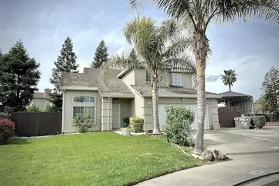 Image de Travelers Dream! Large Home, Huge Yard, Style & Comfort