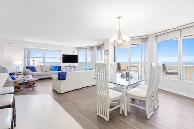 Image de 3 bedroom ocean front condo with panoramic ocean views! 10th floor-VanLee1001