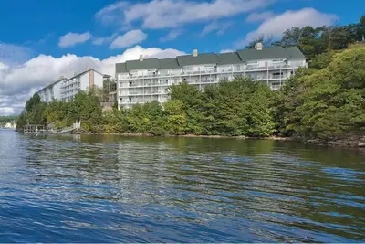 Image de 1 Bedroom Deluxe Condo on Lake of the Ozarks! !