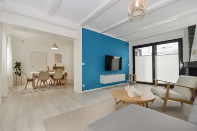 Image de GroĂźzĂĽgige & Moderne Wohnung Wifi Terrasse
