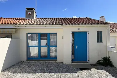 Image de Villa 2 Chambres au Calme, Proche Plage avec Cour et Parking à Saint-Gilles-Croix-de-Vie