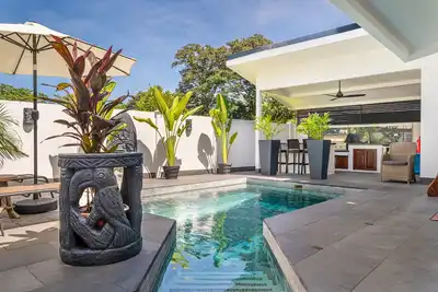 Image de Uvita. Walk to beach. Pool. A/C. Fast internet