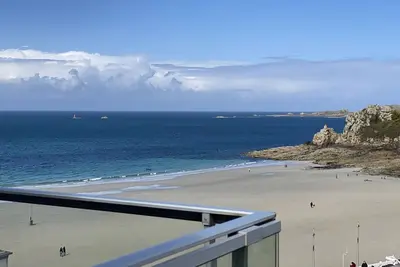 Image de Appartement avec Vue Mer, Terrasse et Wifi Ă Perros-Guirec