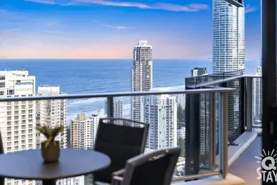Image de Circle on Cavill - 3 Bedroom Ocean Airbnb