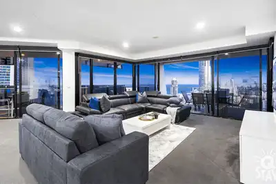 Image de Circle on Cavill - 3 Bedroom Ocean Airbnb