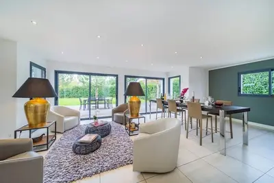 Image de Dream 5bd Villa for Families / Geneva Centre 14km