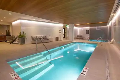 Image de New Listing! Luxury Lionshead Village Condo! 1 Min Walk to Slopes, Shops, Restau