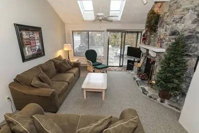 Image de Seven Springs Meadowridge 2 Bedroom Standard Condo with Mountain Views by RedAwning