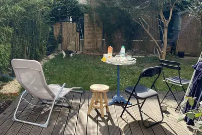 Image de Sablière, Appartement cosy avec jardin.