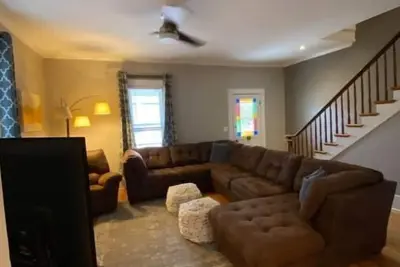 Image de Gameday Ready - 3 Bedroom Home w\/Parking