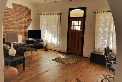 Image de This bungalow is a 2 bedroom(s), 1 bathrooms, located in Salida, Co.