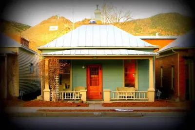 Image de This house is a 2 bedroom(s), 1 bathrooms, located in Salida, Co.