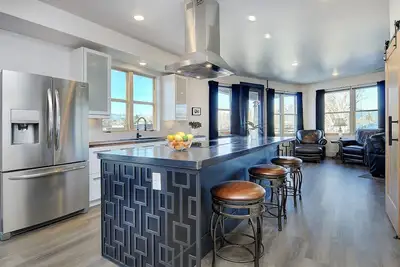Image de This condominium is a 2 bedroom(s), 2. 5 bathrooms, located in Salida, Co.