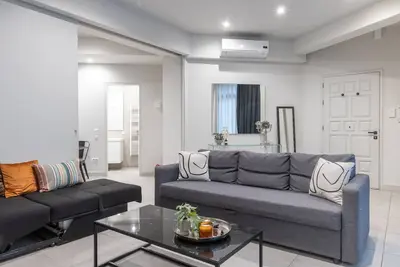 Image de 85 sqm in the Heart of Athens w/Rooftop Deck