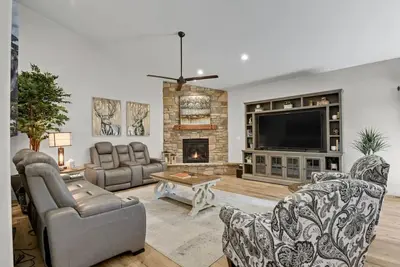 Image de Dog friendly, Hot tub, Family Fun Game room