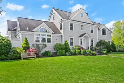 Image de Spacious 5br Old Greenwich Village Home - Walk/Bike to Beach, Train to Nyc