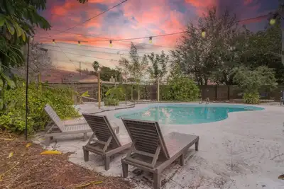 Image de Private Heated Pool! 4 MiI to Indian Rocks Beach