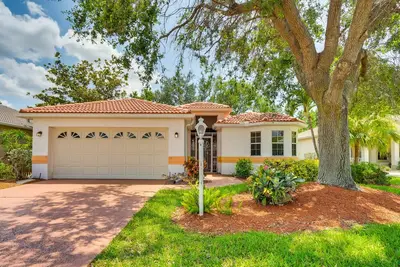 Image de North Fort Myers Getaway w/ Resort Amenities!