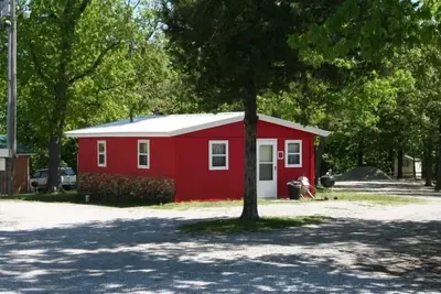 Image de Cabin 6 - Reel and Trigger