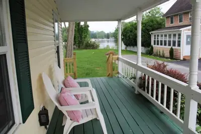 Image de Lucky Little Lake House - Heart of Sylvan Beach