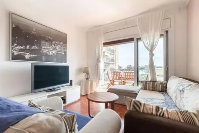Appartement Muralla près de Barcelone et de la gare.
