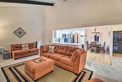 Ideally Located Pinetop Apartment w/ Balcony!