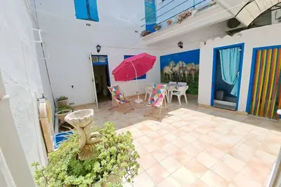 Image de Authentique Maison de Pêcheur, 6 Couchages, Cour Intérieur 30 M2, Climatisation Coeur de. . .