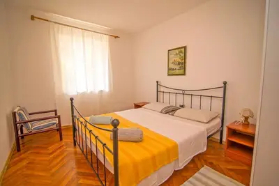 Image de Appartement de deux chambres avec la terrasse Mali Losinj, Losinj (A-21194-a)