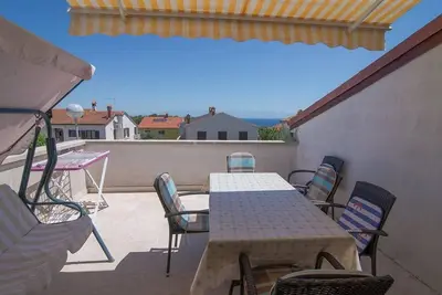 Image de Appartement de deux chambres avec la terrasse Mali Losinj, Losinj (A-21195-a)