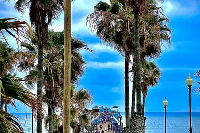Image de 211a  Freshly Renovated Steps from the Sand at the Beach Oceanside