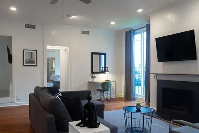 Image de Your Montrose Standard! Sleeps 12/6br/4ba/3pa