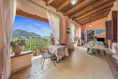 Image de Maison de vacances 'Villetta Degli Oleandri' avec vue sur la mer, terrasse privée et climatisation