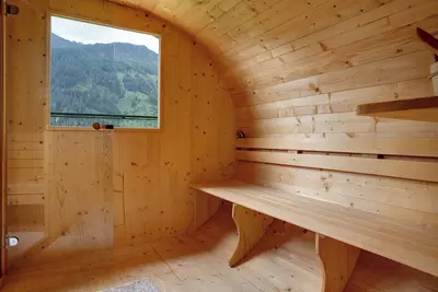 Image de Chalet avec sauna, jacuzzi, vue montagne, terrasse privée et Wi-Fi