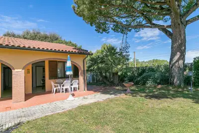 Image de Agritourisme \"Il Girasole - Ulivo\" avec piscine partagée et Wi-Fi