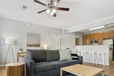 Image de Close to it All in West Campus 2br w/ Free Parking