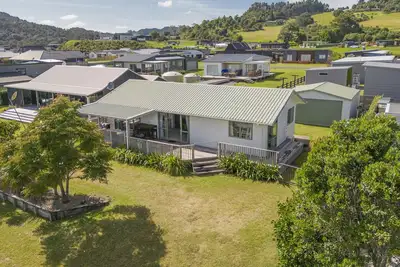 Image de Sandy Feet Retreat - Cooks Beach Holiday Home