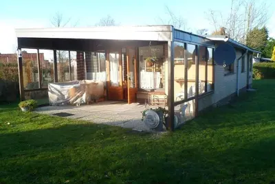 Image de Freistehender Bungalow mit Garten Fußläufig zum Strand