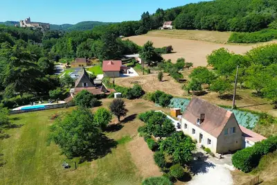 Image de Maison de charme récemment refaite à neuf avec piscine chauffée dans Beynac