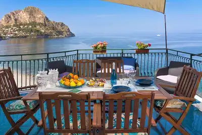 Image de Appartement avec terrasse en front de mer (Kafara)