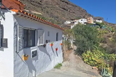 Image de Typical Rural House\"Los Pinares\" à proximité de sentiers de randonnées