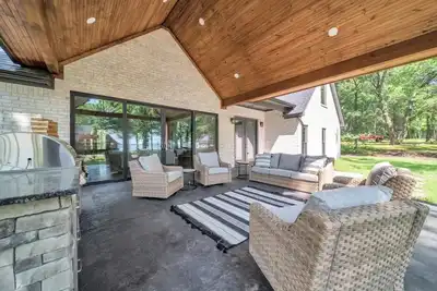 Image de Ultimate golf & lake Retreat, Hot Tub, Lake Views, Great Location