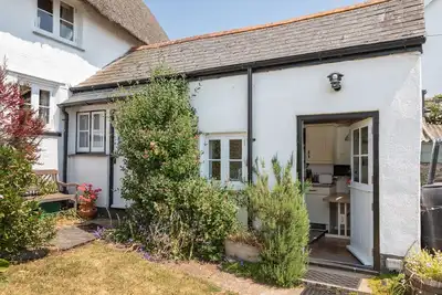 Image de End Cottage, character holiday cottage, with open fire in Malborough