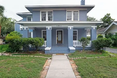 Image de Your Old Montrose Mansion! Sleeps 10/5br/2ba/2pa