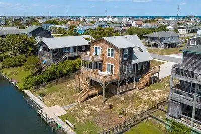 Image de New Beginnings: Fisherman's Paradise | Boat Dock