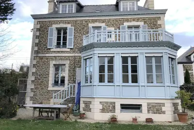Image de Maison de Charme à Saint Malo 10 Couchages à 3 mn de la Plage