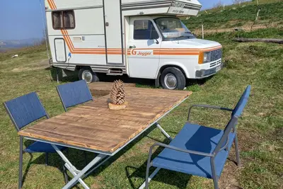 Image de Nuitée dans camping car vintage