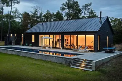Basecamp:  Pool + Mtn Views. Hudson Valley Getaway