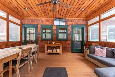 Image de Bush Kill Park - Rustic Lodge & Outdoor Adventure on 330 Acres - Sleeps 10!