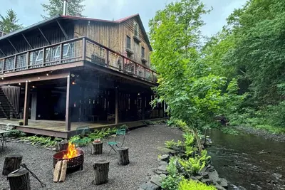 Image de Emory Brook Lodge - Streamside Living