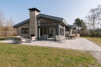 Image de Modern villa Klaver Vier with south-terrace, sauna, jacuzzi and outdoor fireplace